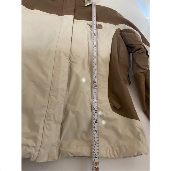 The North Face Colorblock Hooded Zip Up Jacket - Picture 11 of 11